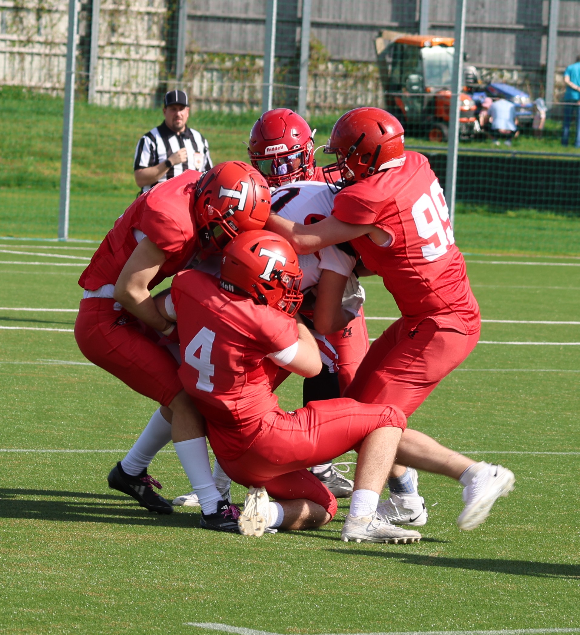 Red Tigers Action
